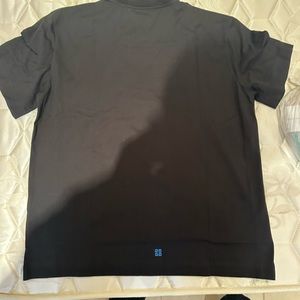 Givenchy mens t shirt size xl brand new no tags